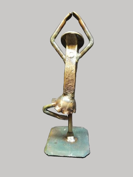 Ballerina/Dancer is approximately 7 inches tall.