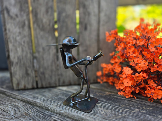 This figure is approximately 6-7 inches tall.
